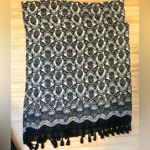 🖤🍍 Lilly Pulitzer GWP scarf 🍍🖤